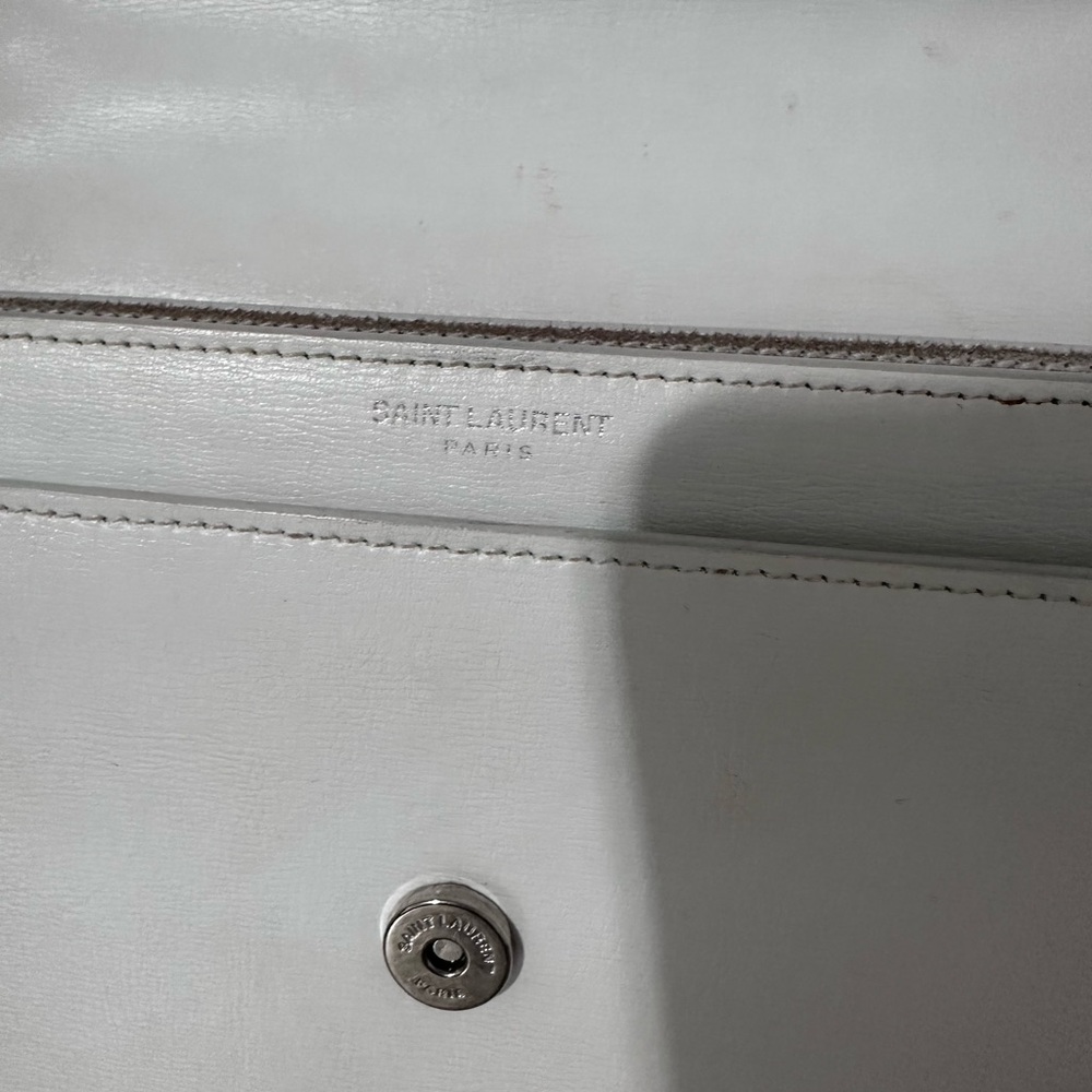 Yves Saint Laurent White Crossbody Bag with Silver Logo - Picture 4 of 8
